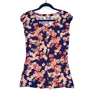 🌲 LOFT T shirt rouched floral pink black M